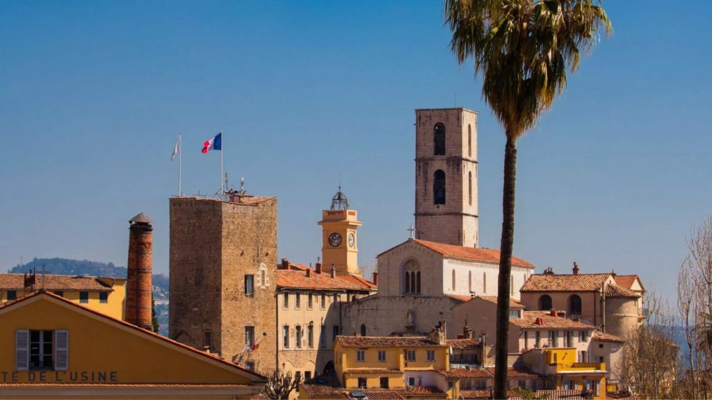 Grasse capitale du parfum secrets d'une renommée mondiale