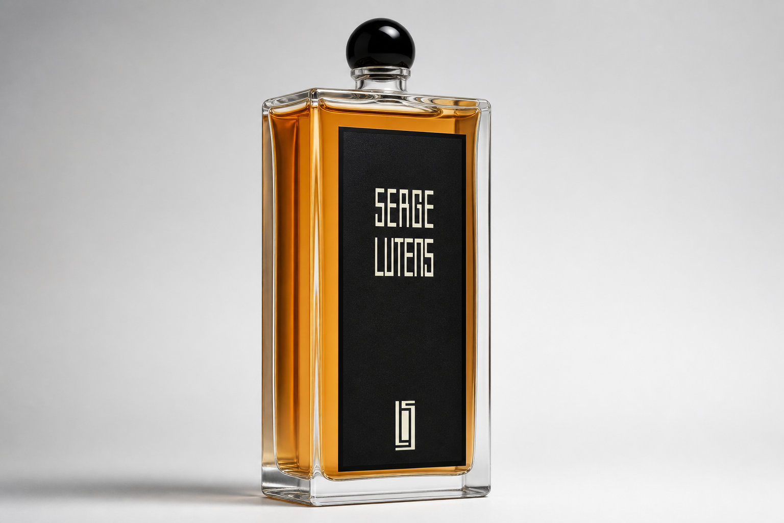 Serge Lutens Ambre Sultan : la référence de l'orientalisme résineux